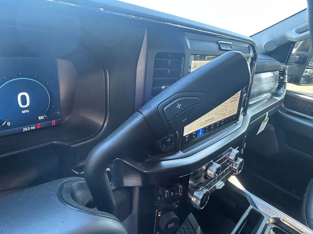2025 Ford F-350 Super Duty Lariat - Photo 12