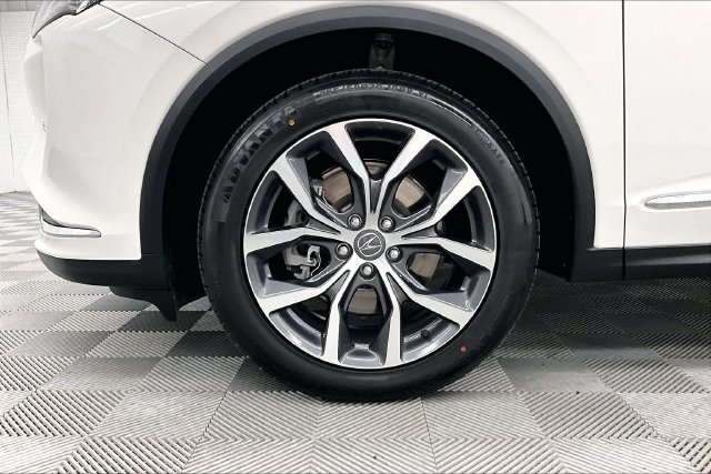 Used 2024 Platinum White Pearl Acura Technology image 10