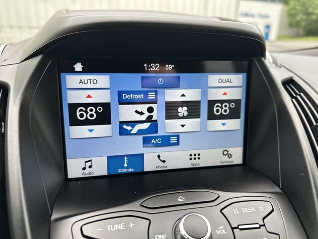 Used 2016 Gray Ford SE image 18