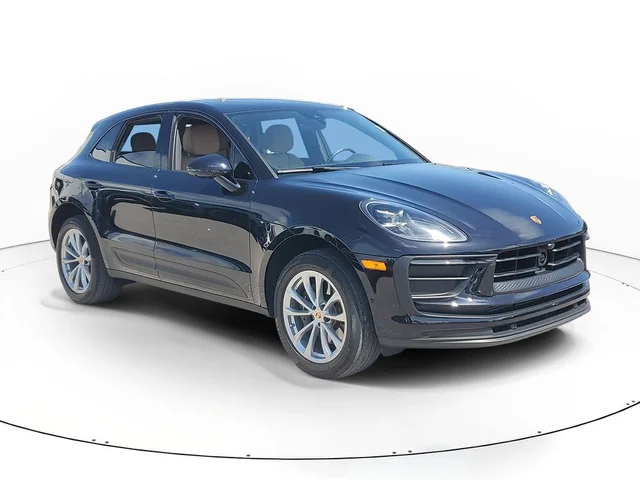 2022 Porsche Macan Base