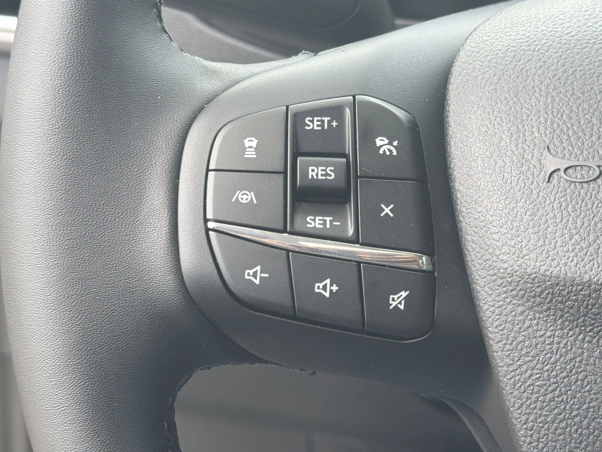 New 2026 Carbonized Gray Metallic Ford Outer Banks® image 16