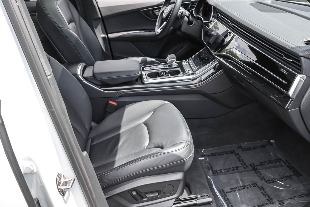 Used 2025 White Audi 55 Premium Plus image 33