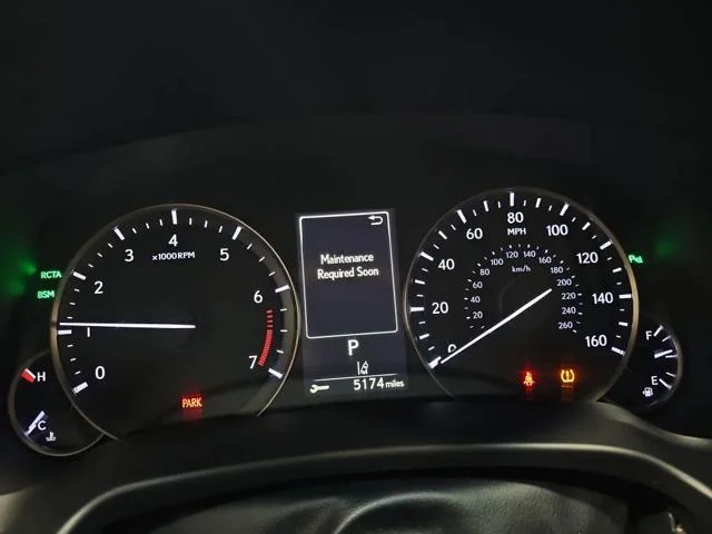 Used 2017 White Lexus 350 image 21