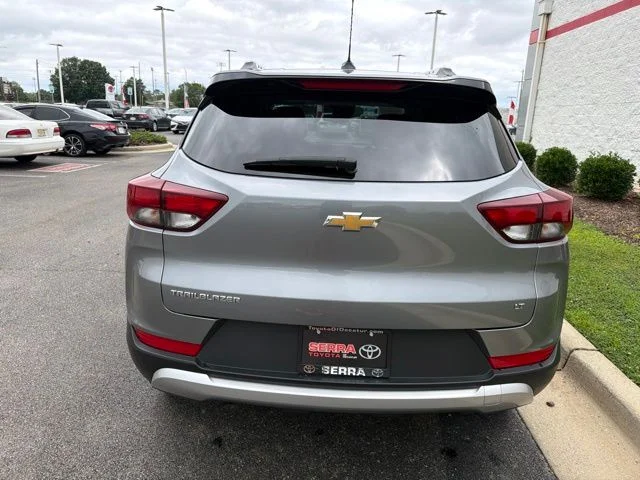 Used 2025 Gray Chevrolet  image 8
