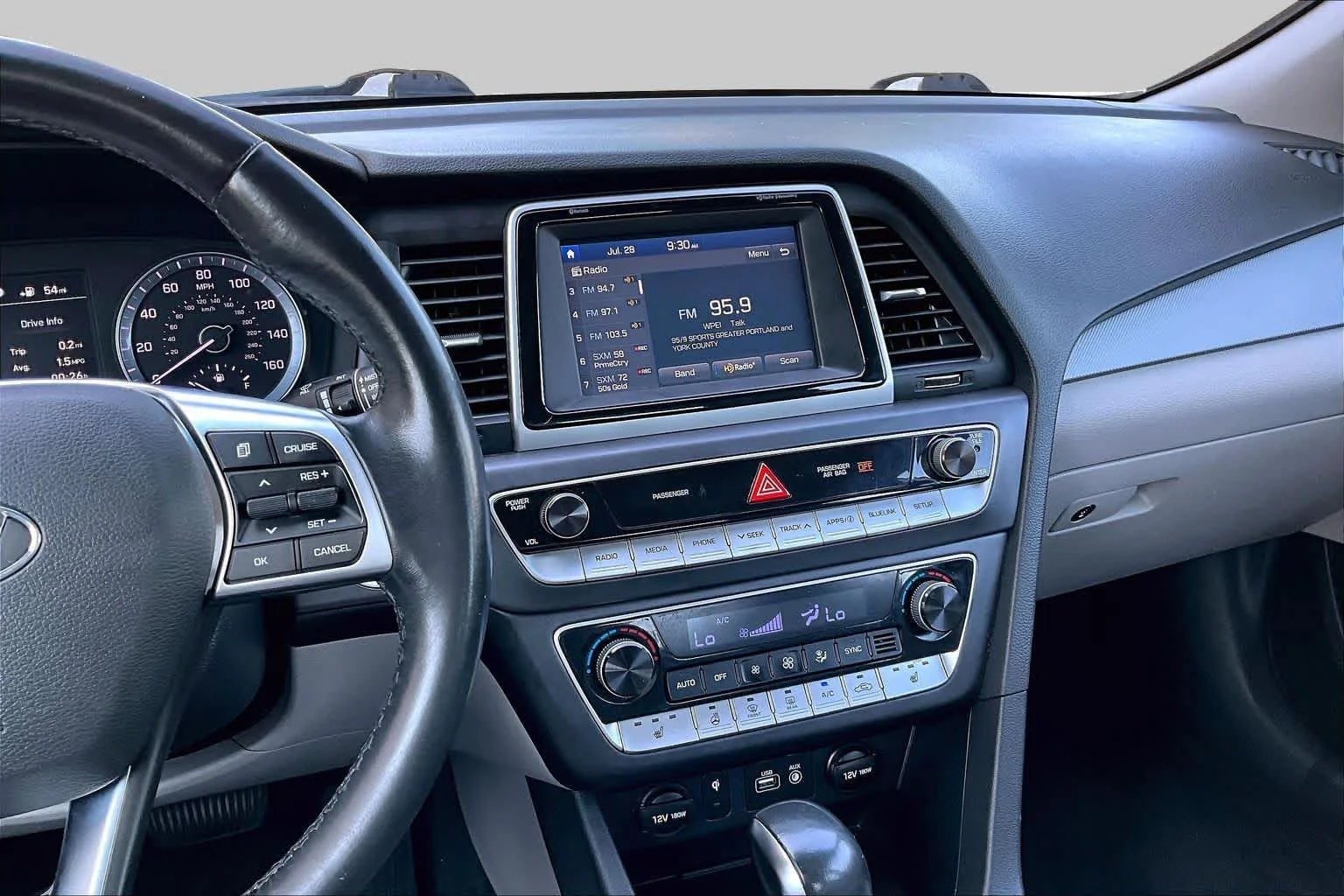 Used 2019 Quartz White Pearl Hyundai SEL image 7
