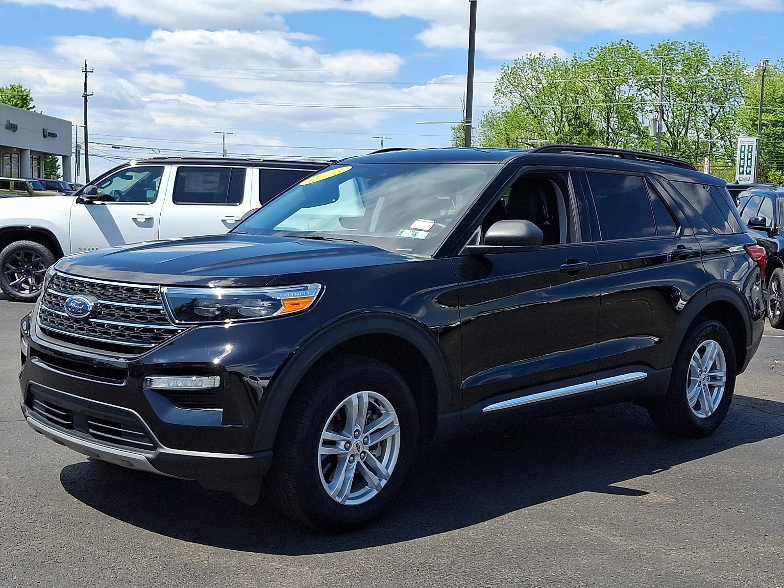 Used 2023 Black Metallic Ford XLT image 3
