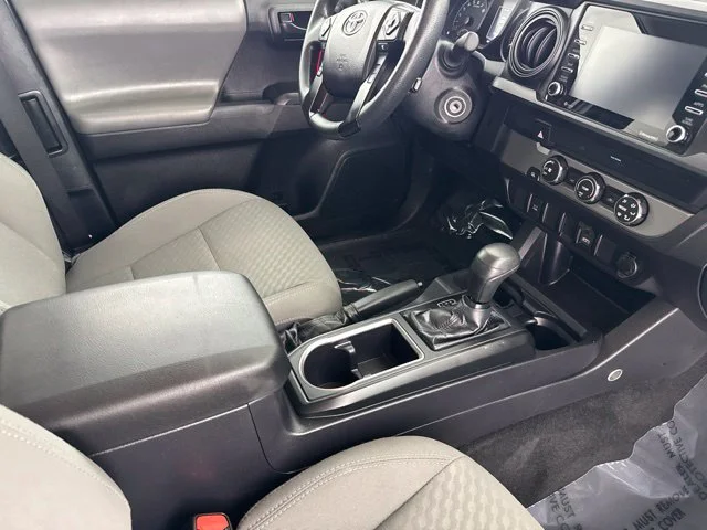 Used 2022 White Toyota SR image 24