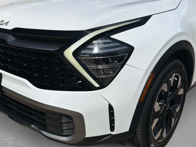 Used 2024 White Kia X-Line image 13