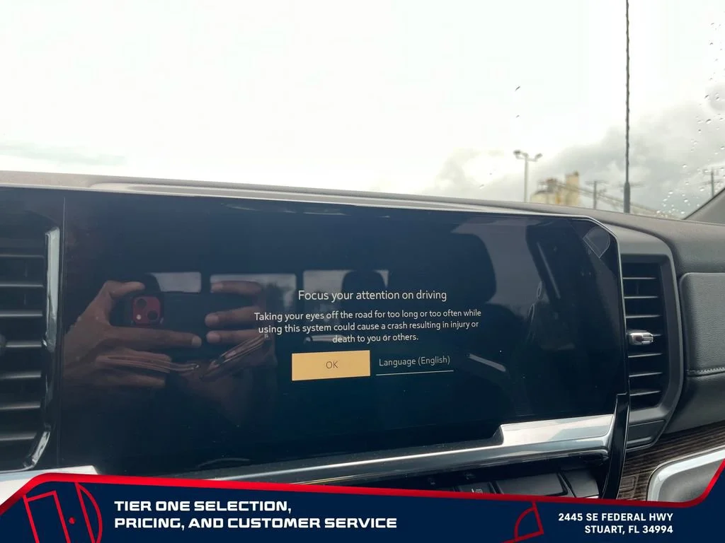 New 2026 Summit White GMC SLE image 30