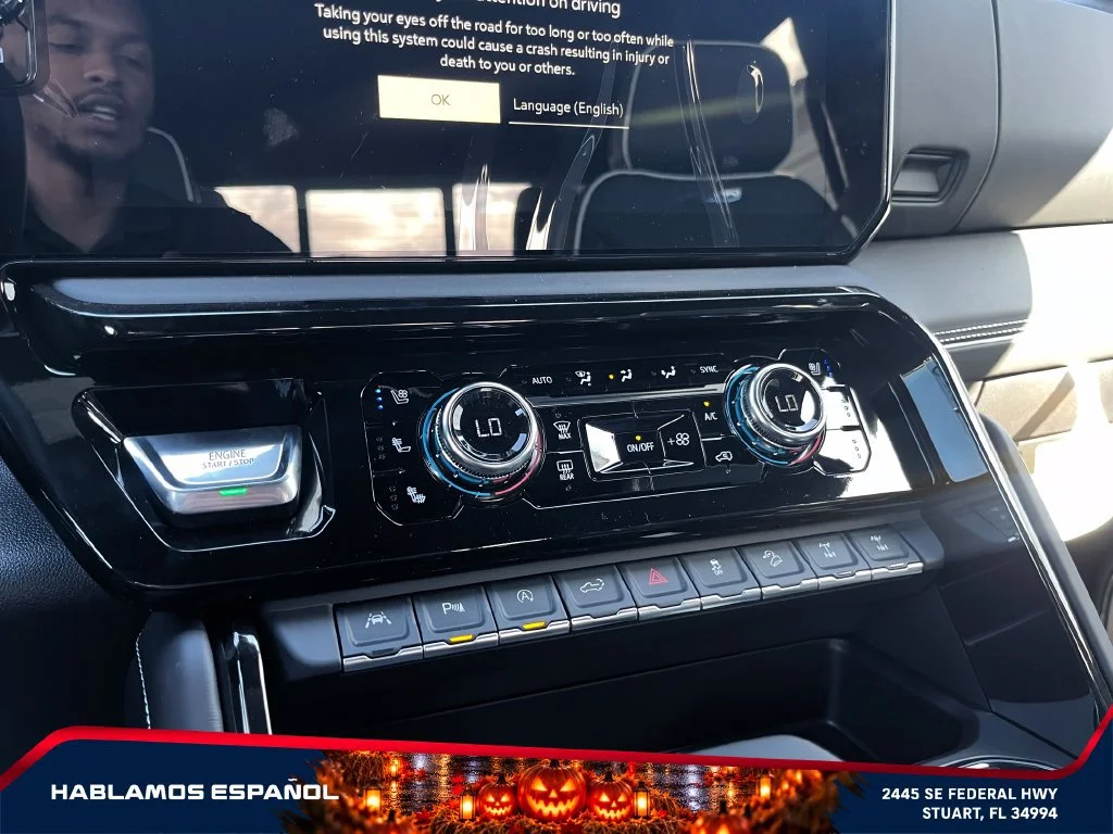 New 2026 Sterling Metallic GMC AT4X image 29