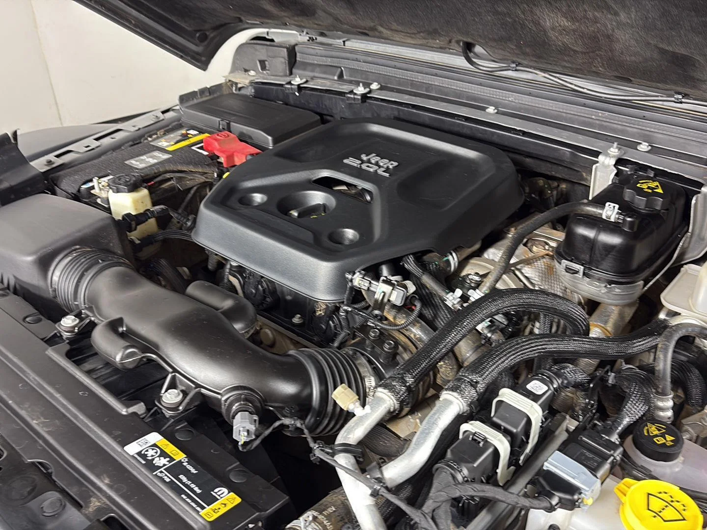 Used 2023 Sting-Gray Clearcoat Jeep Rubicon image 14