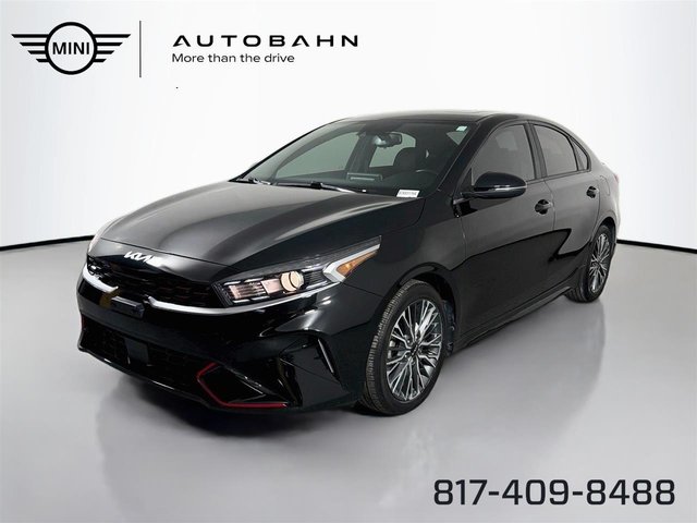 Pre-Owned 2022 Kia Forte GT-Line With Navigation