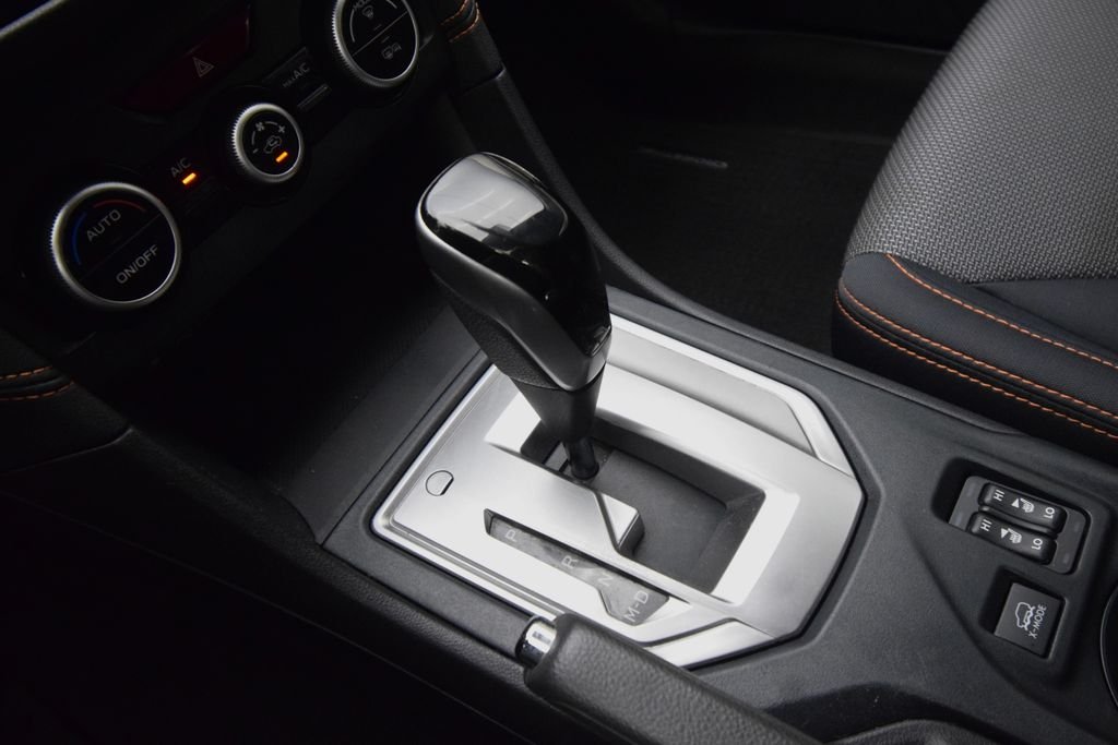 Used 2022 Ice Silver Metallic Subaru Premium image 22