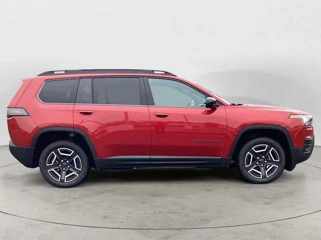 New 2026 Pearl Jeep LAREDO 4X4 image 7