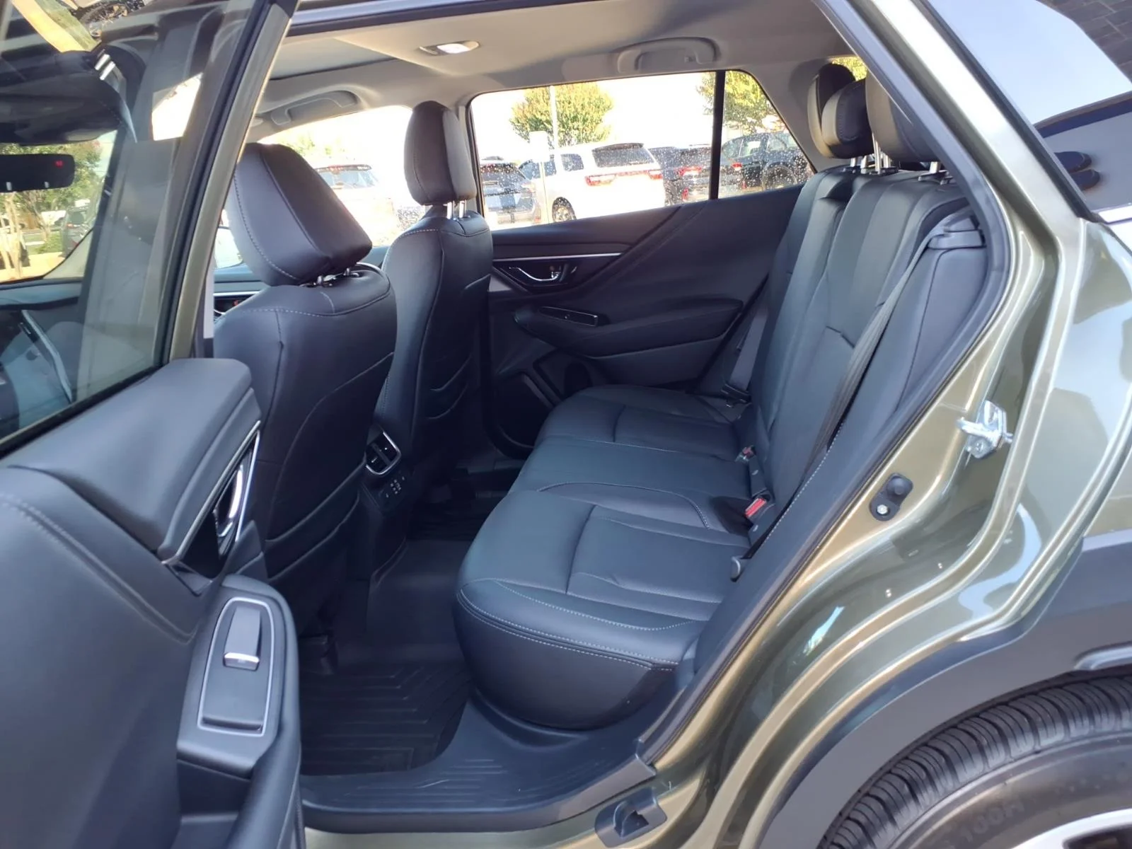 Used 2025 GREEN Subaru Limited image 17