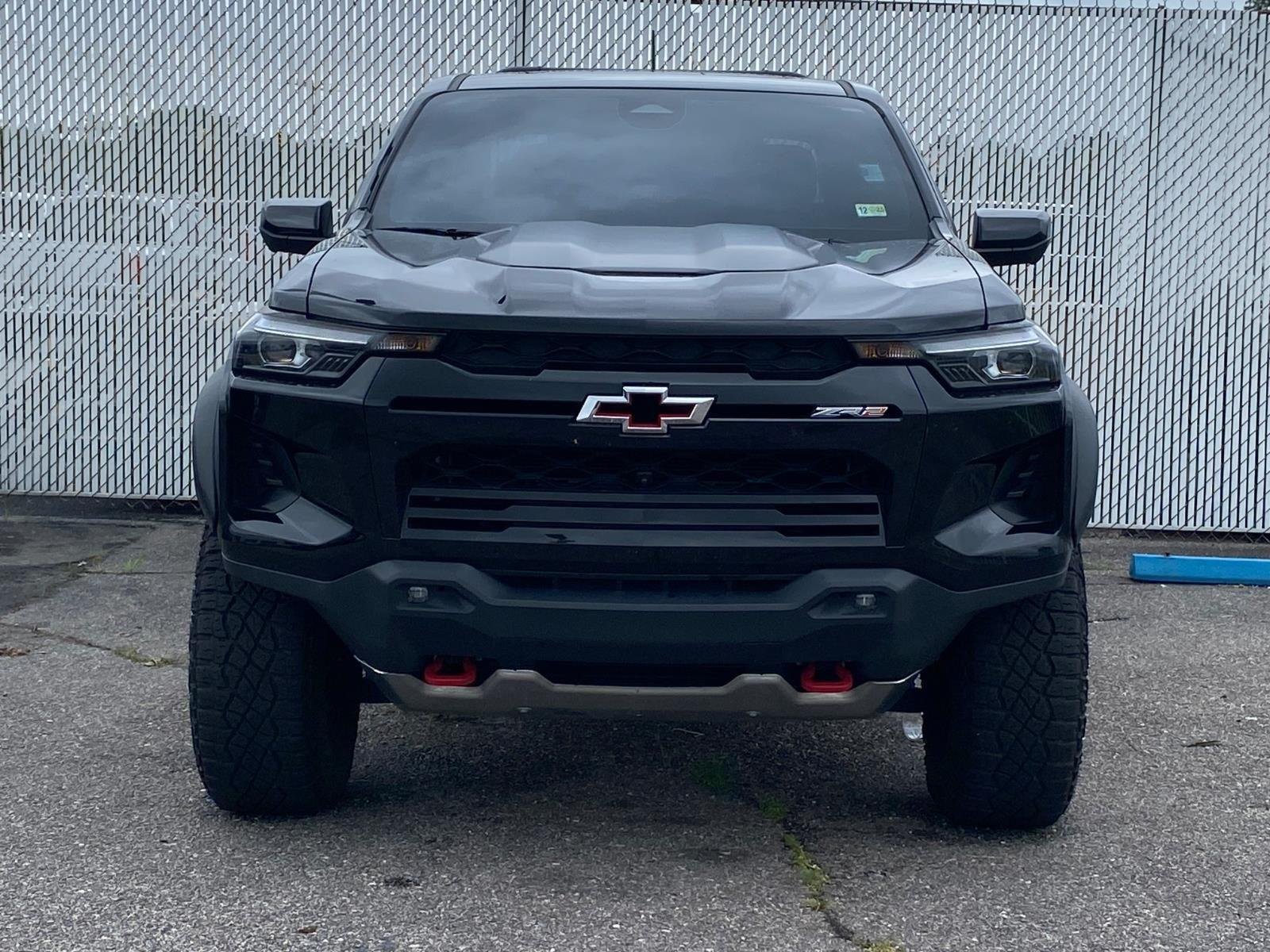 Used 2024 BLACK CHEVROLET ZR2 image 5