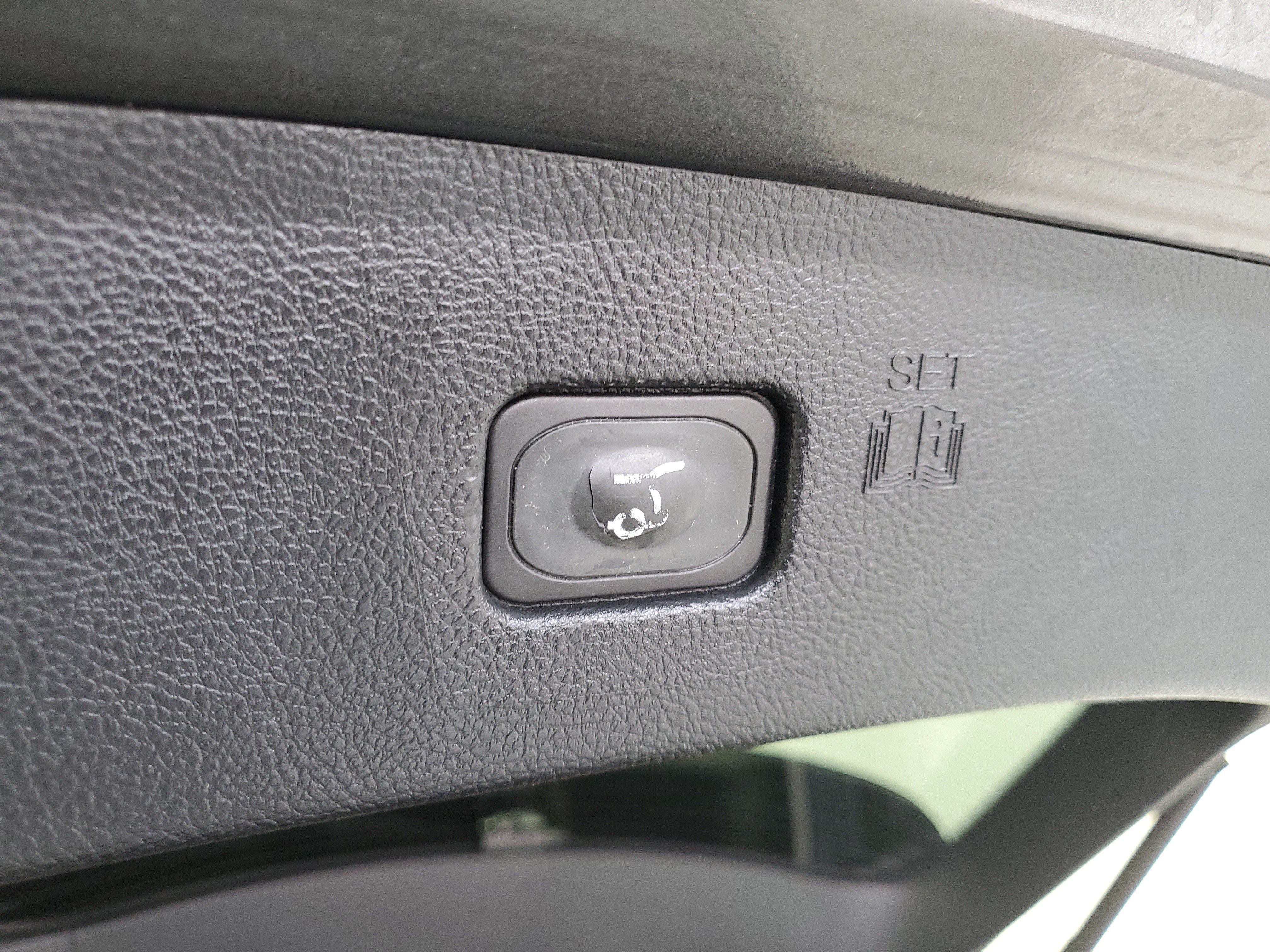 Used 2015 Magnetic Metallic Ford Titanium image 11