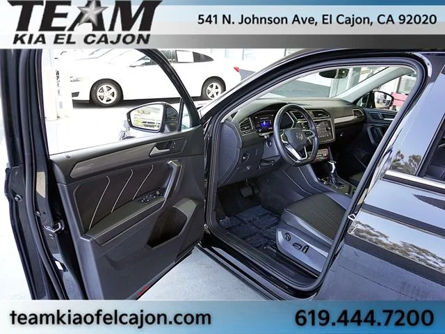 Used 2023 Black Volkswagen 2.0T SE image 38