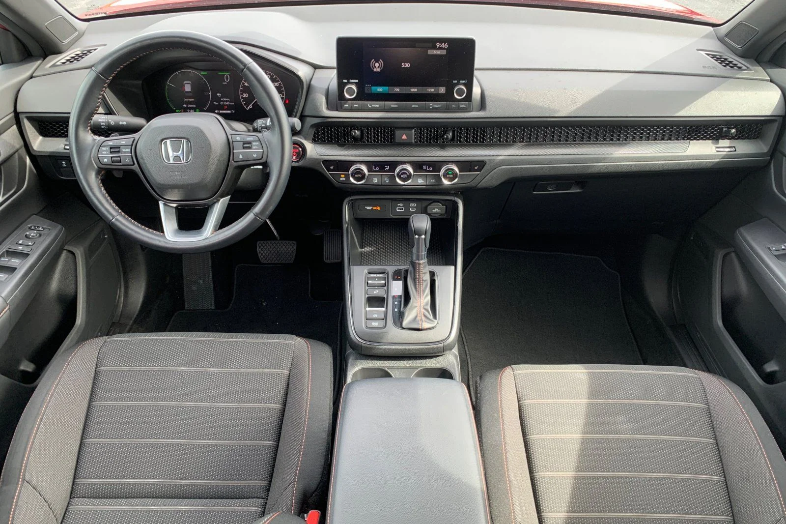 Used 2025  Honda Sport image 17