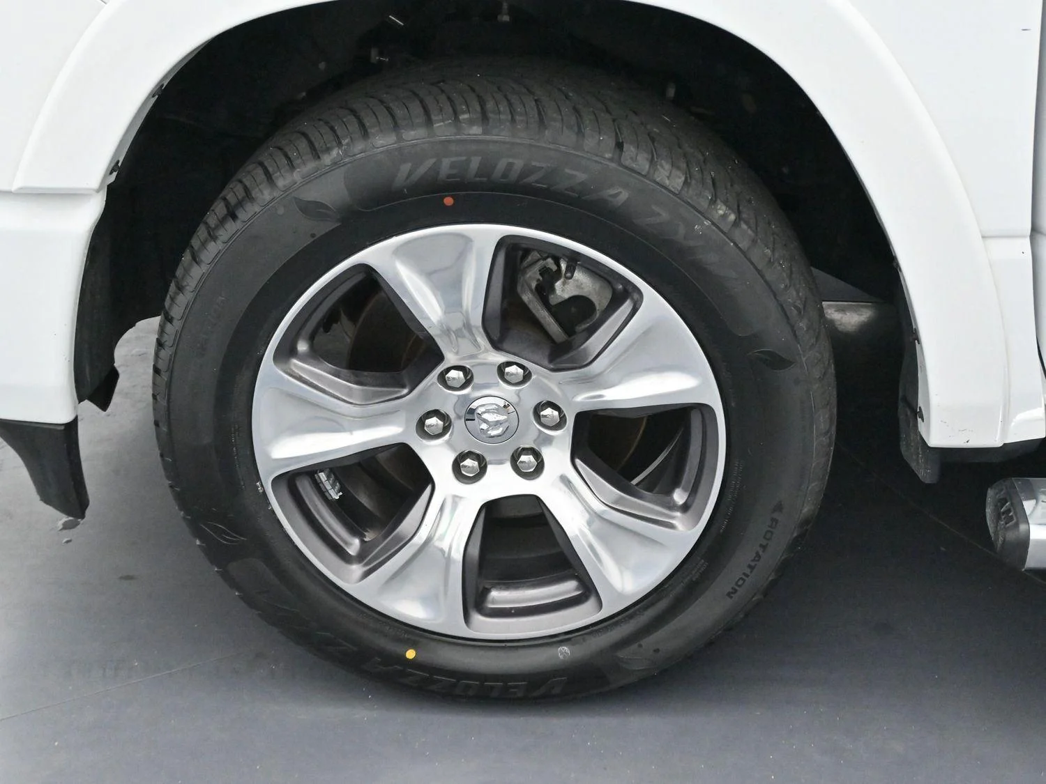 Used 2022 Bright White Clearcoat Ram Laramie image 37