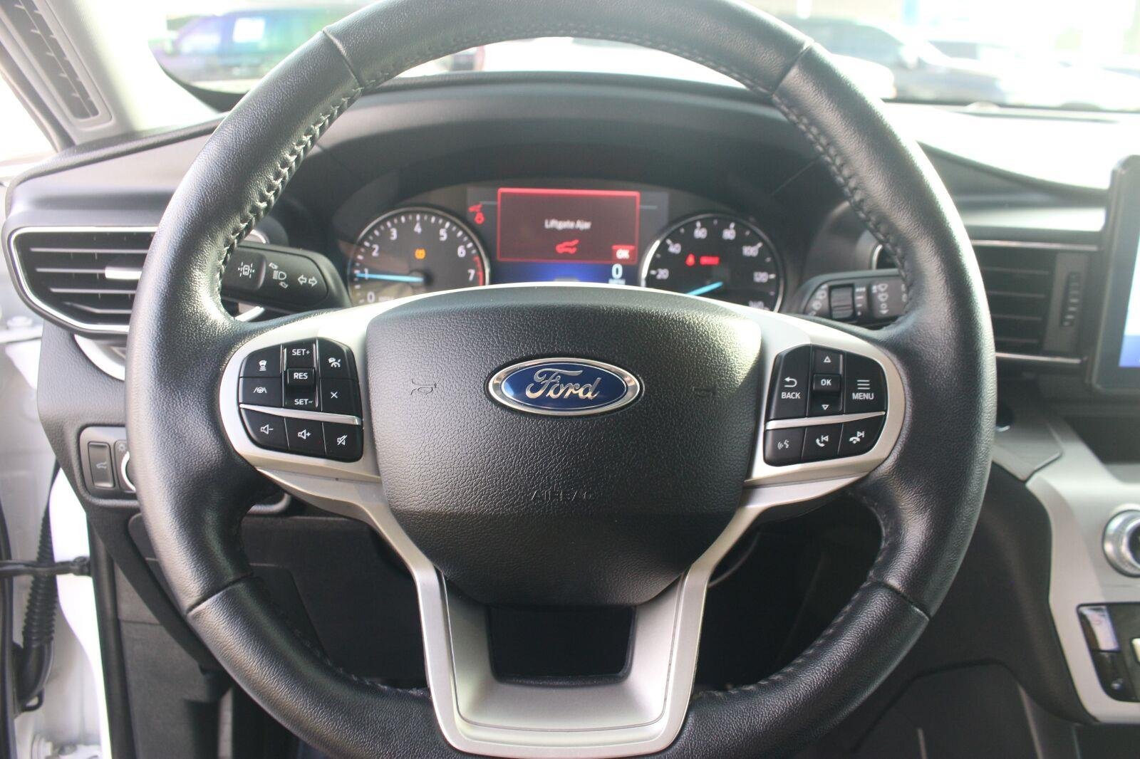 Used 2021 White Ford XLT image 19