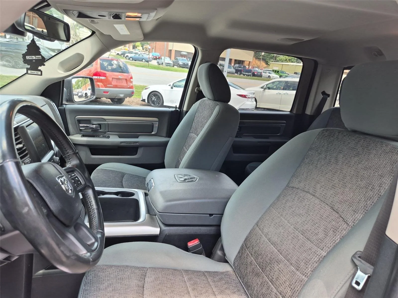 Used 2017 Delmonico Red Pearlcoat Ram Big Horn image 18