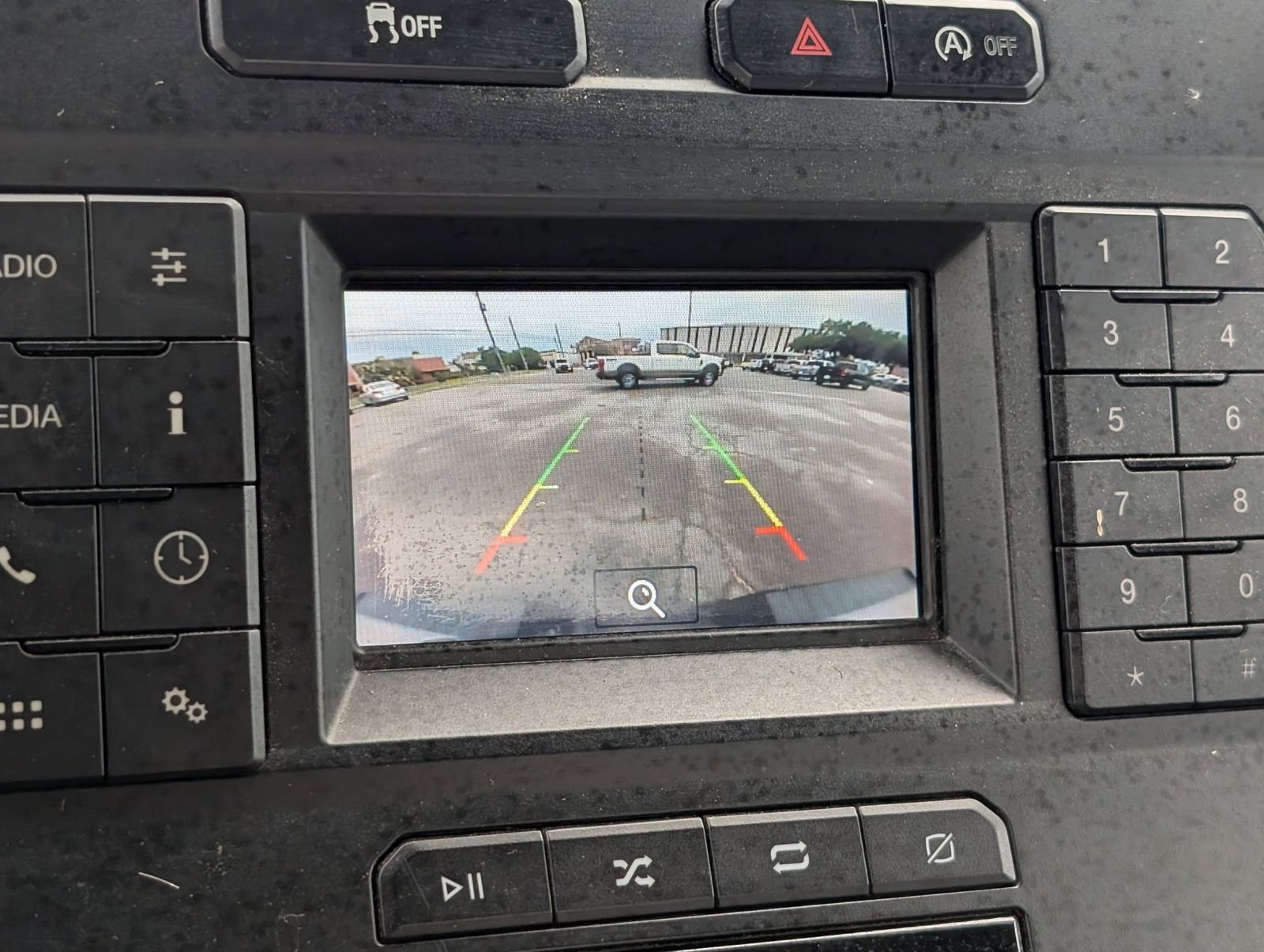 Used 2019 Oxford White Ford XL image 16