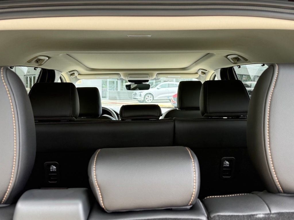 2026 Mazda CX-90 Premium Package - Photo 18