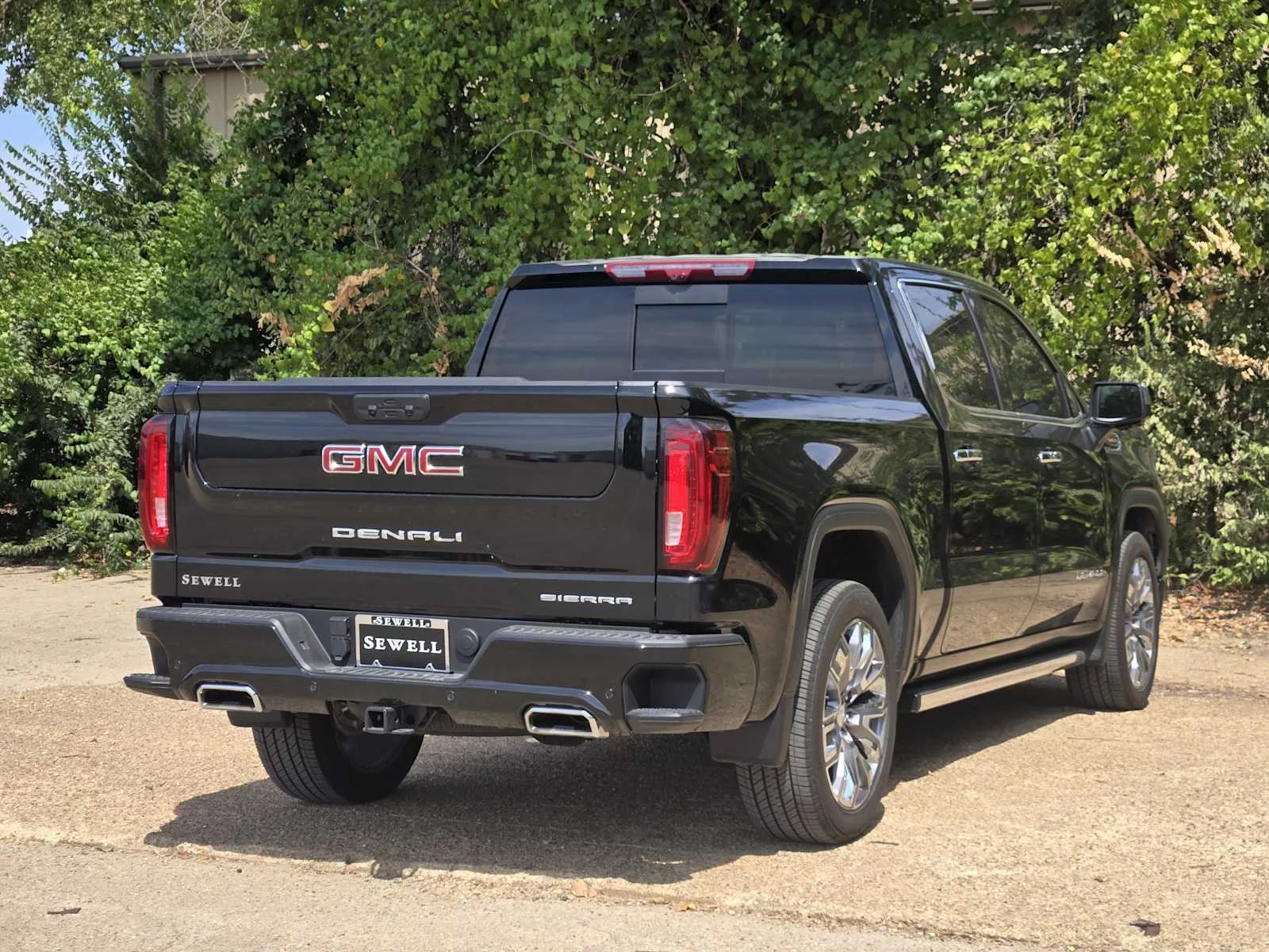 2026 GMC Sierra 1500 Denali - Photo 4
