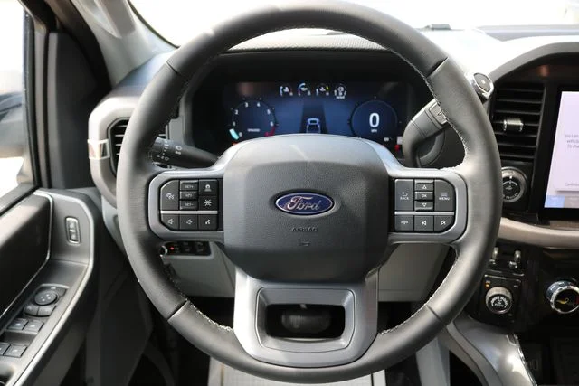 New 2026 Oxford White Ford XLT image 11