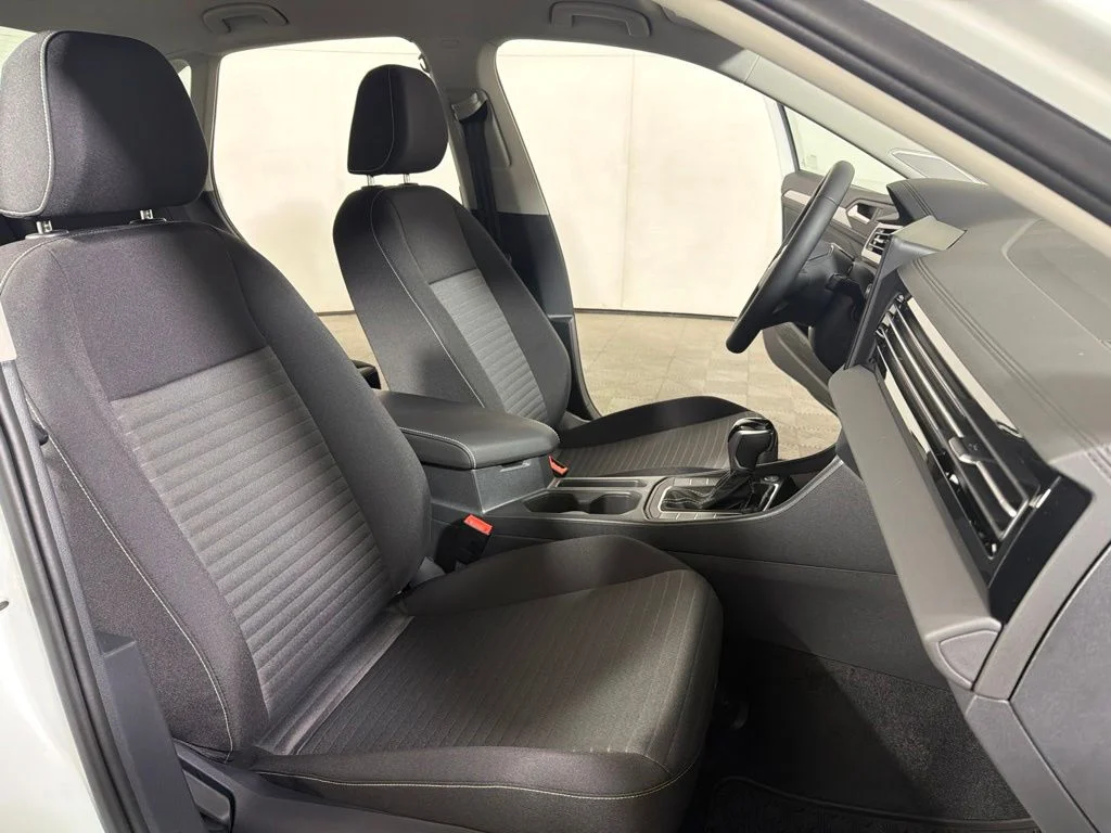 New 2027 White Volkswagen 1.5T S image 23