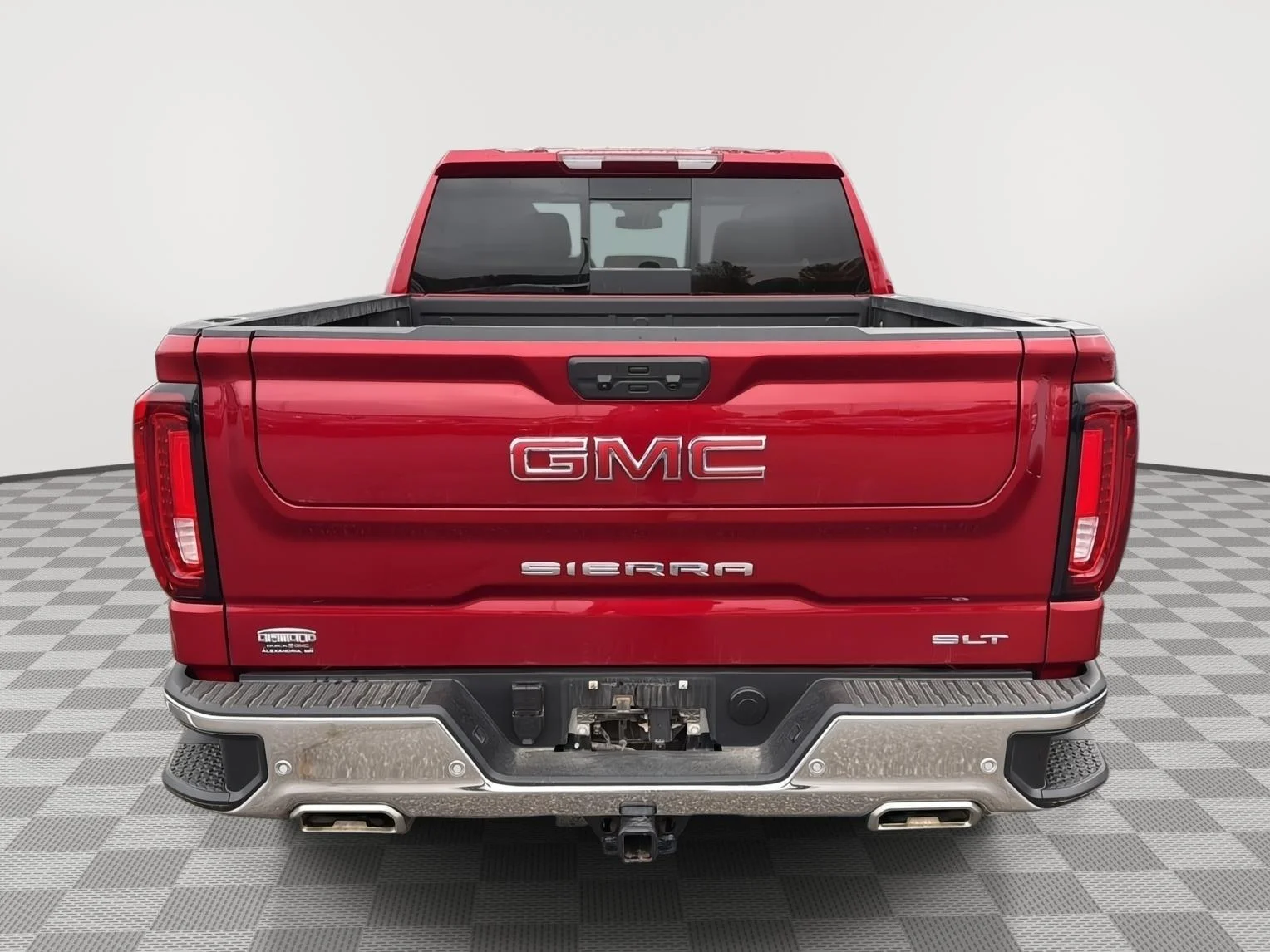 Used 2025 Volcanic Red Tintcoat GMC SLT image 4