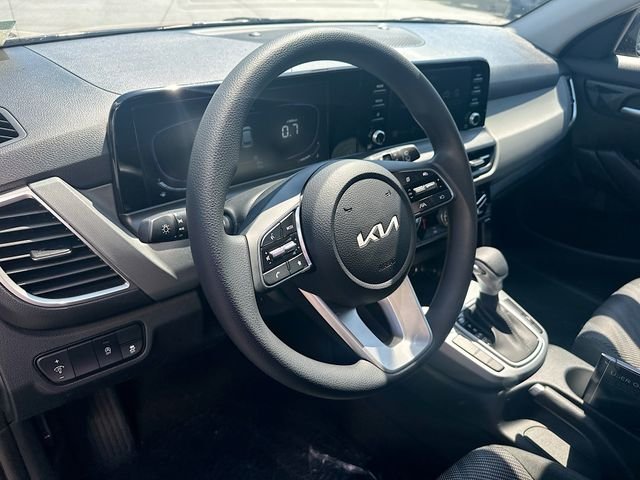 New 2026 Dark Ocean Blue Kia LX image 9