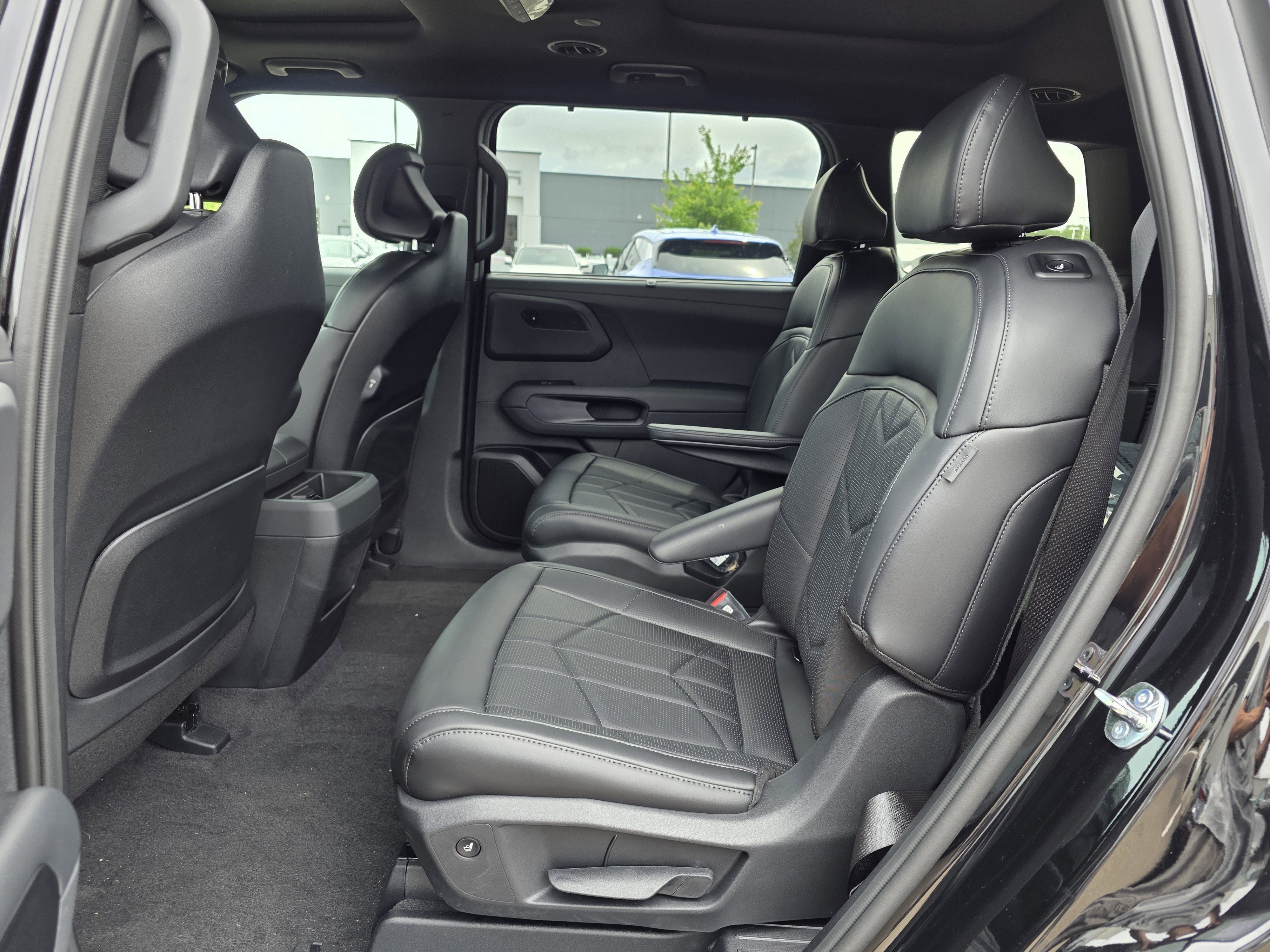 New 2027 Ebony Black Kia X-LINE SX image 15