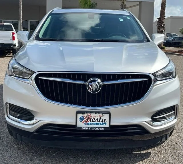 Used 2021 Includes Spectra Gray lower exterior accent color.) Buick Essence image 2