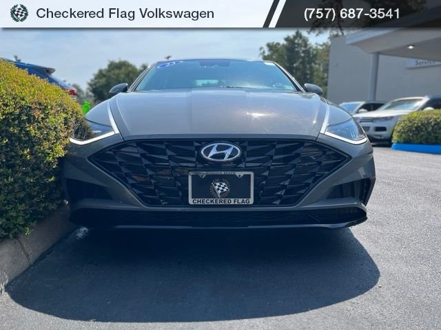 Used 2023 Hampton Gray Hyundai SEL image 12