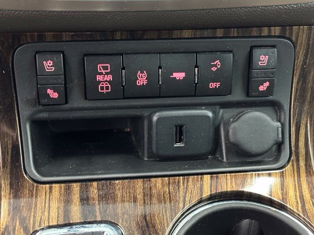 Used 2016 WHITE FROST TRICOAT GMC Denali image 38