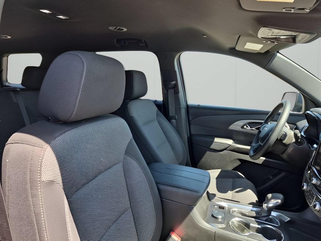 Used 2023 Northsky Blue Metallic Chevrolet LT Cloth image 18