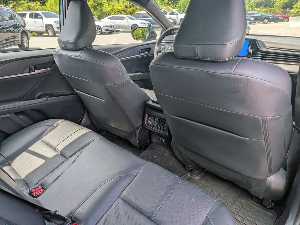 Used 2025  Toyota XSE image 27