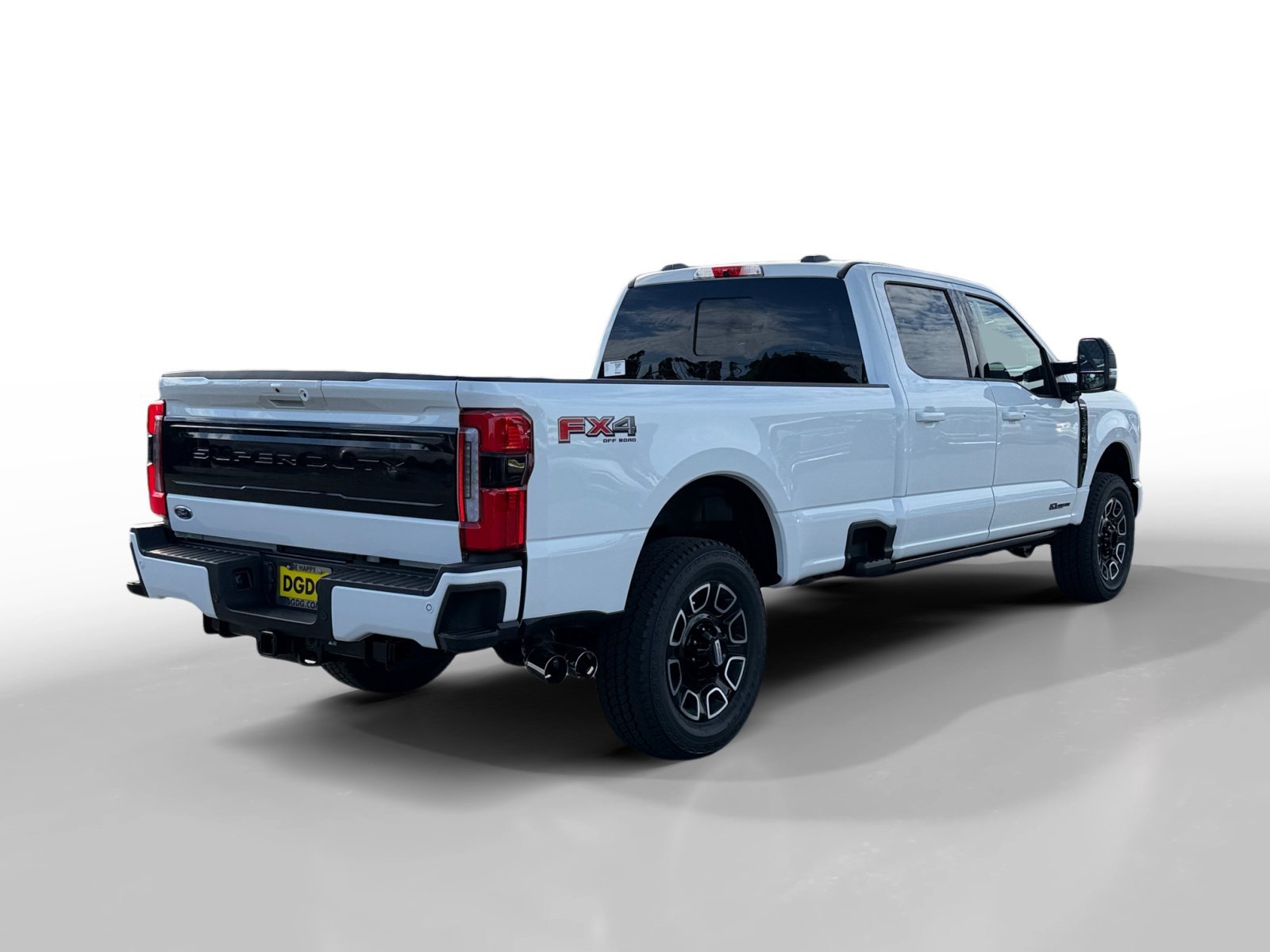 New 2026 Star White Metallic Tri-Coat Ford Platinum image 5