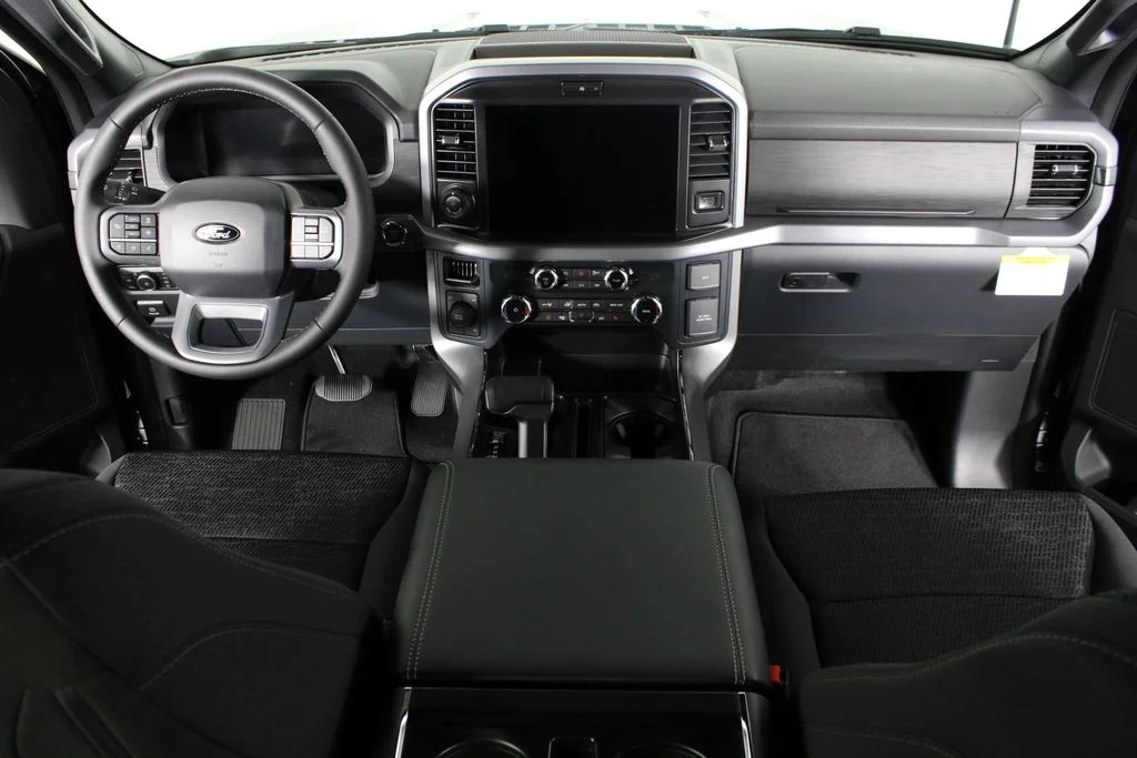 New 2026 Carbonized Gray Metallic Ford XLT image 23