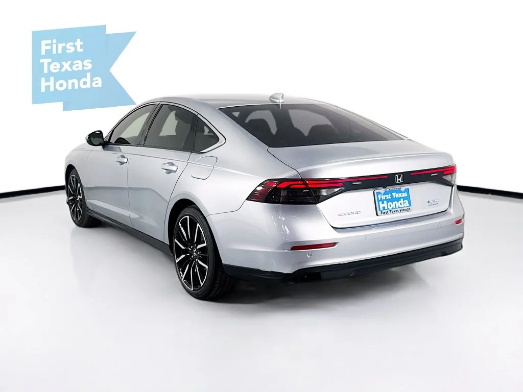 New 2026 Silver Honda Touring image 5