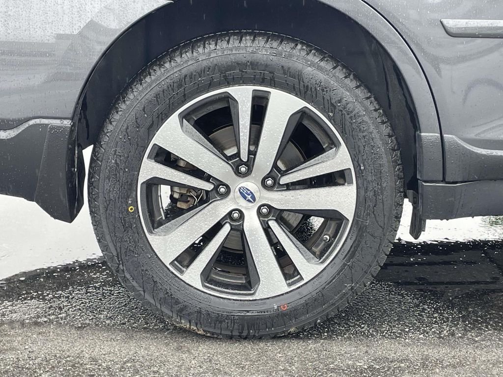 Used 2019 Magnetite Gray Metallic Subaru Limited image 33