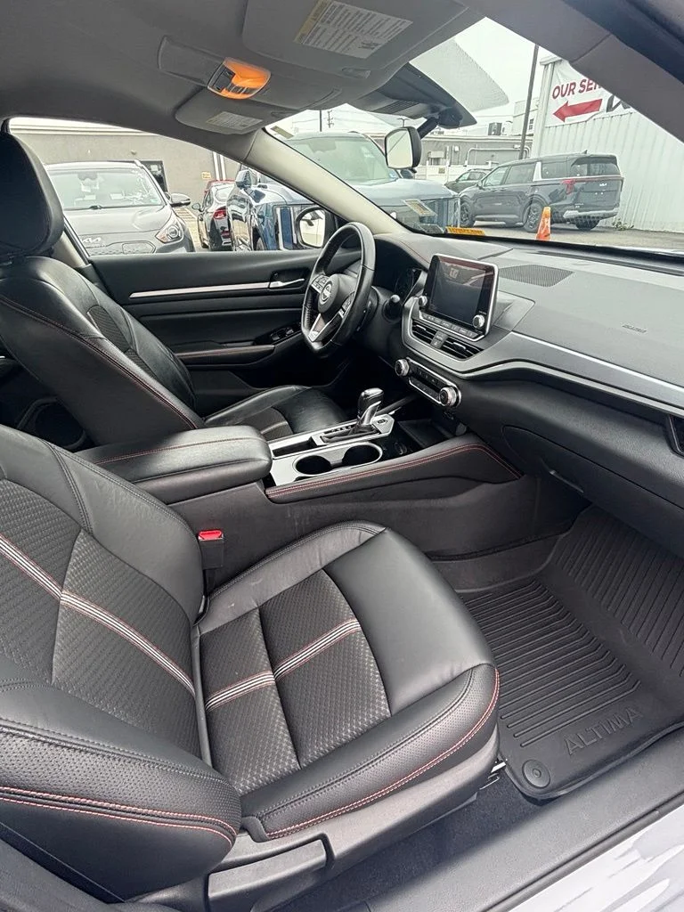 Used 2024 Gray Nissan 2.5 SR image 24