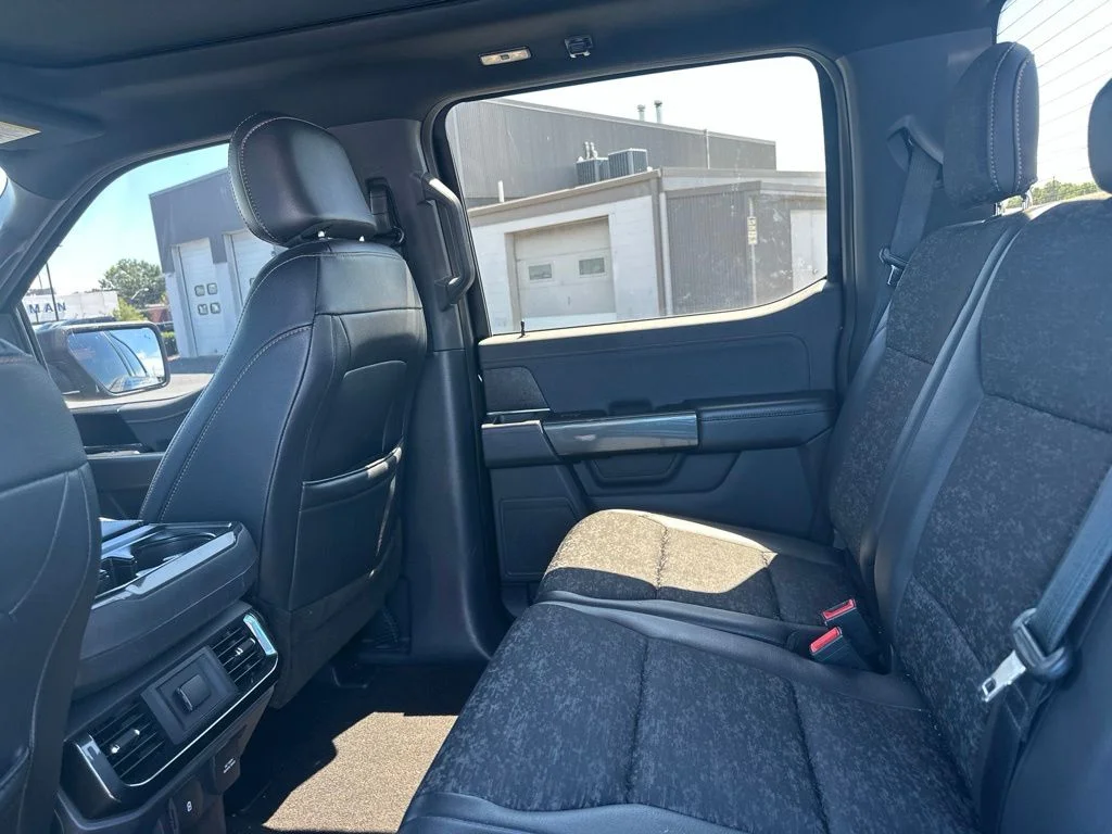Used 2022 Blue Ford Tremor image 11