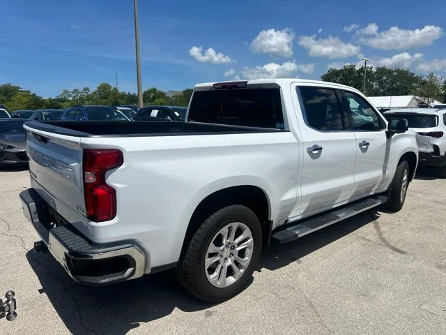 Used 2022 White Chevrolet LTZ image 3