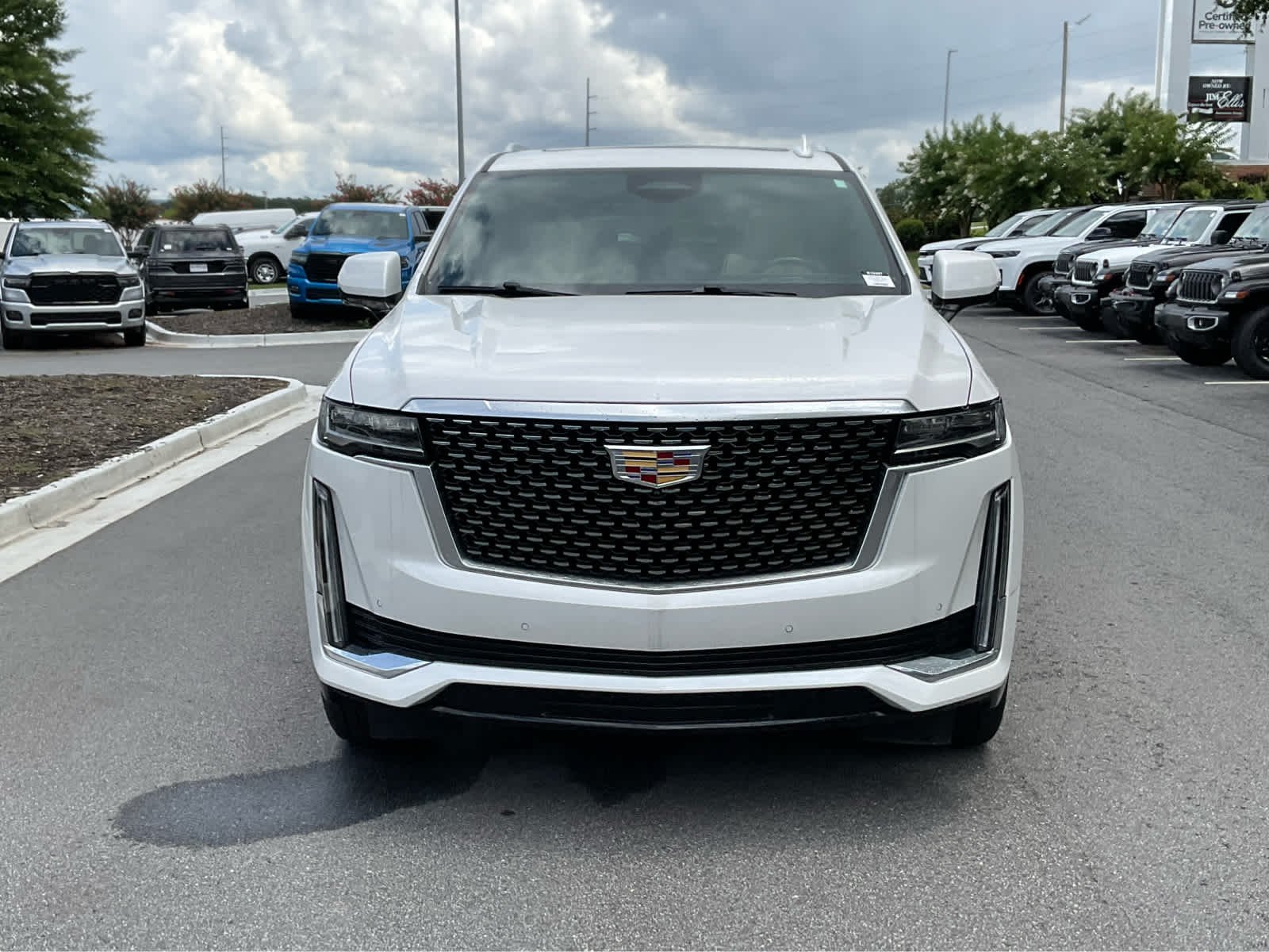 Used 2023 Crystal White Tricoat Cadillac 4WD Premium Luxury image 8
