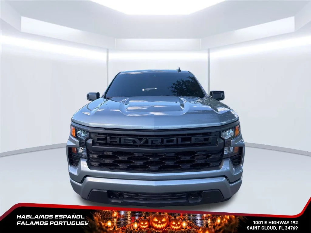 Used 2025 Sterling Gray Metallic Chevrolet Custom image 8