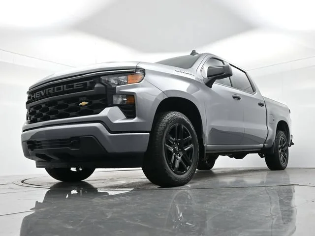 Used 2025 Sterling Gray Metallic Chevrolet Custom image 23