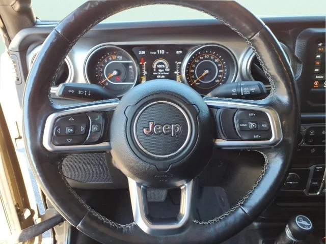 Used 2020 Green Jeep Overland image 22